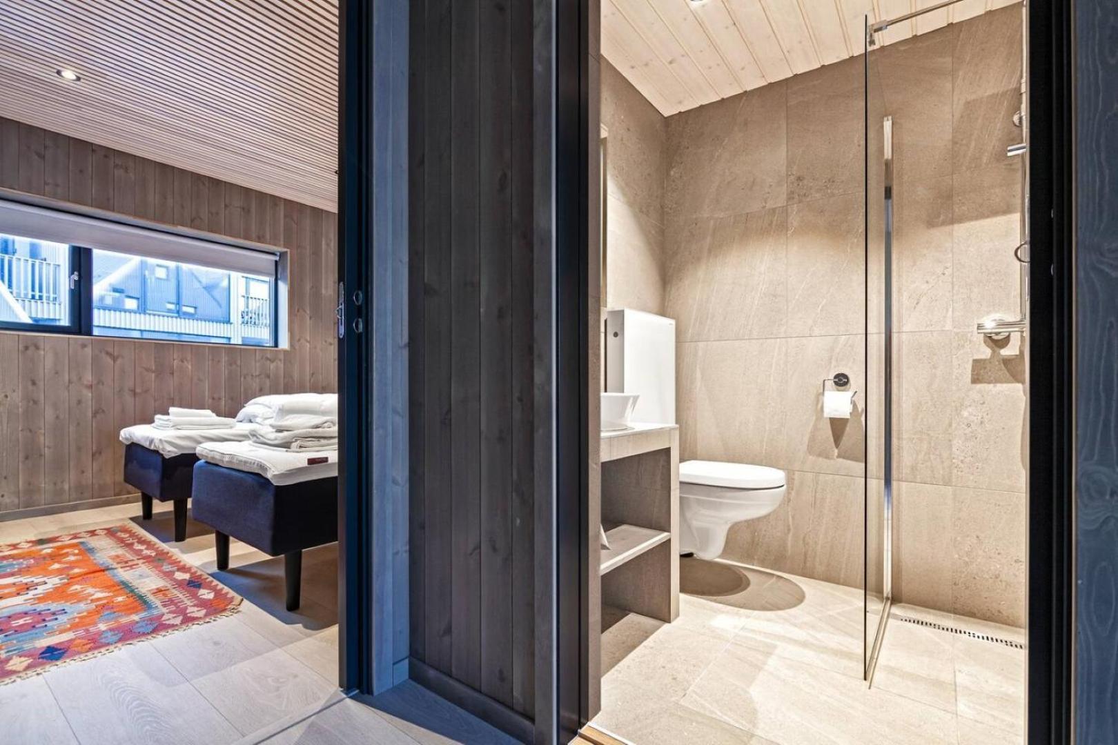Stor Moderne Leilighet I Henningsvaer, 70 Kvm 외부 사진