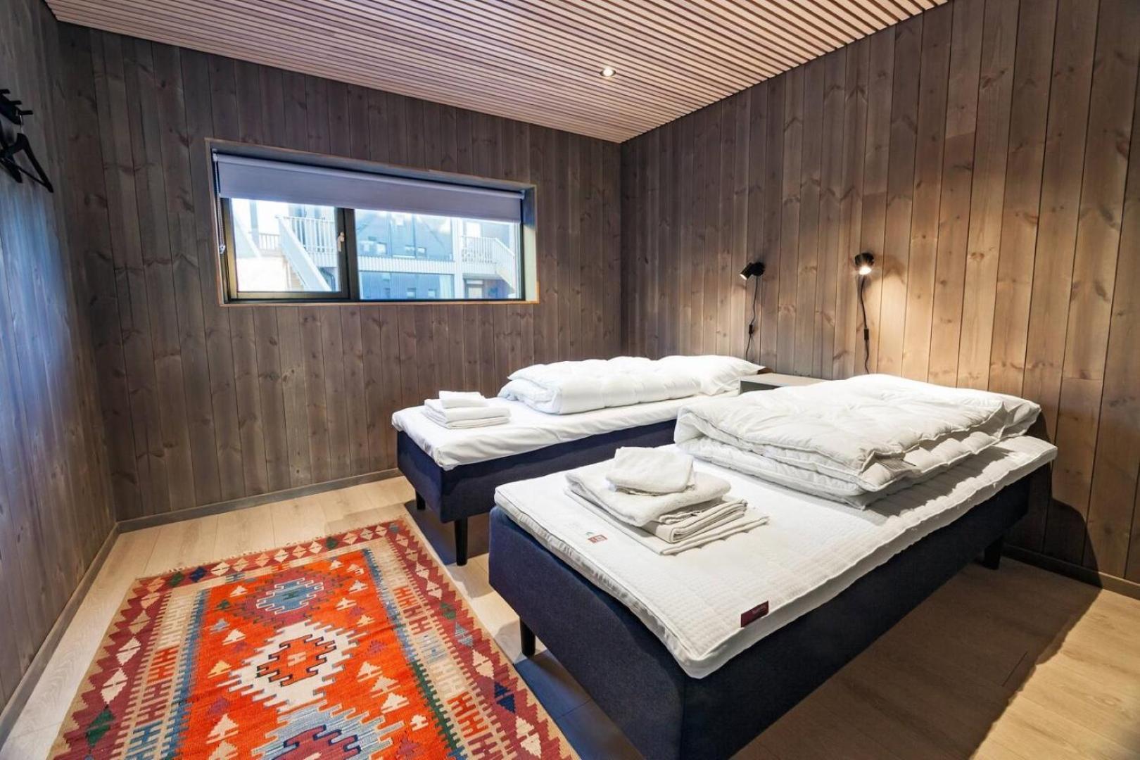 Stor Moderne Leilighet I Henningsvaer, 70 Kvm 외부 사진